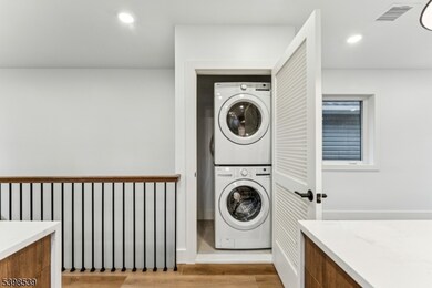 84 Hollywood Ave unit 2, East Orange, NJ 07018 - photo 6