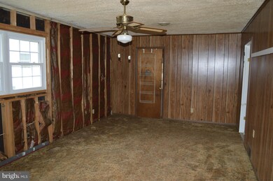 17833 Curtis Dr, Dumfries, VA 22026 - photo 7