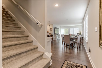 407 Hampstead Dr, Raymore, MO 64083 - photo 5