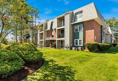 4 Roedean Dr unit UB107, Nashua, NH 03063 - photo 2