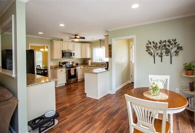 Your new kitchen and breakfast area has tons of sp