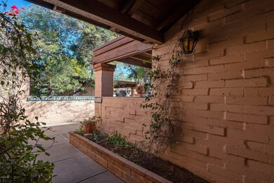 Allison Rd Courtyard 1
