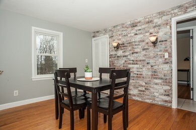 34 Ivernia Rd, Worcester, MA 01606 - photo 7