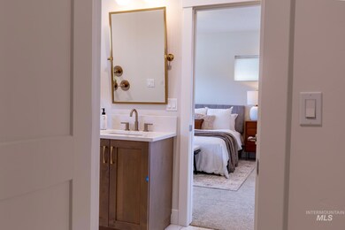 4329 N Life Tree Ln, Garden City, ID 83714 - photo 6