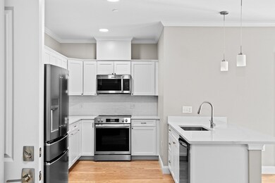 485 Blue Hills Pkwy unit 11, Milton, MA 02186 - photo 3