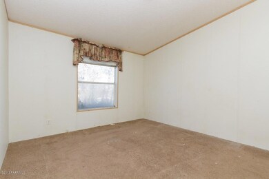 25375 N Stump Rd, Paulden, AZ 86334 - photo 7