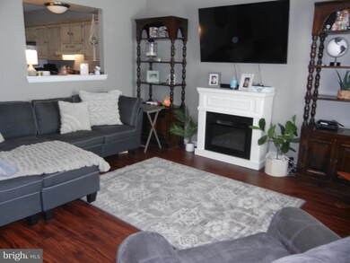 83 Grant Ln, Berlin, NJ 08009 - photo 2