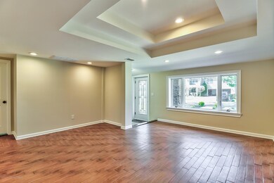 006_Living Room
