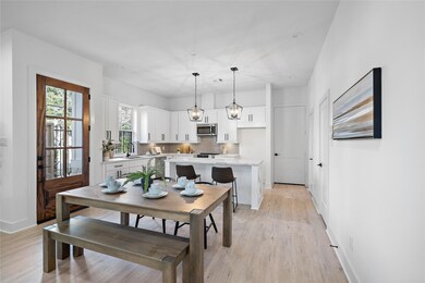 6403 Highland Pine Ln, Houston, TX 77091 - photo 4