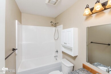 2540 N Pittman Bathroom2-SMALL