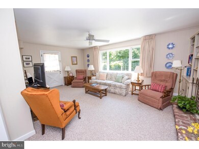 985 Carlin Dr, Southampton, PA 18966 - photo 6