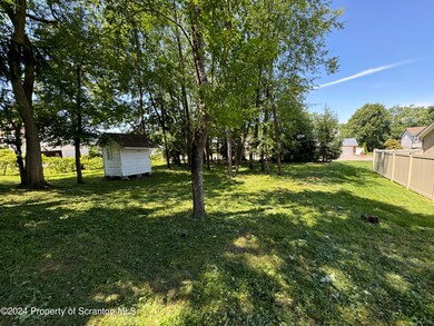 124 Northpoint Dr, Olyphant, PA 18447 - photo 4