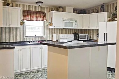 4025 Dunbar Bridge Rd, Asheboro, NC 27205 - photo 2