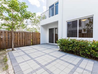 10235 NW 72nd St, Doral, FL 33178 - photo 7