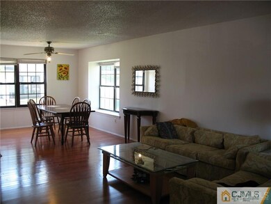 173 Chippenham Ct, Piscataway, NJ 08854 - photo 4