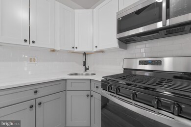 5328 Hedge St, Philadelphia, PA 19124 - photo 5