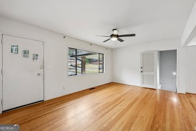 2562 Farley St, Atlanta, GA 30344 - photo 4