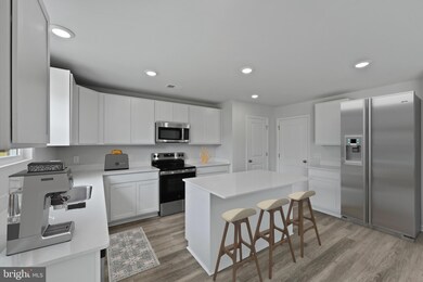 47 Vernon St, Charles Town, WV 25414 - photo 7