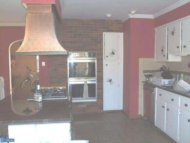 9 Ridgeway Ave, Oaklyn, NJ 08107 - photo 5