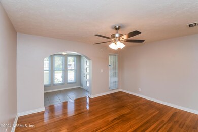 6352 Bartholf Ave unit 3, Jacksonville, FL 32210 - photo 3