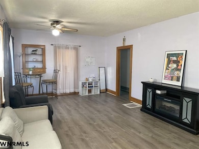 1512 7th Ave, Scottsbluff, NE 69361 - photo 3