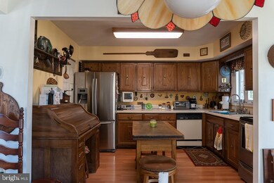 521 Portsmouth Ct, Sellersville, PA 18960 - photo 7