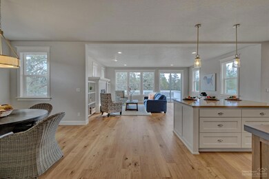 20686 SE Cougar Peak Dr, Bend, OR 97702 - photo 6