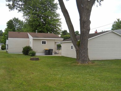 427 Kentucky Ave, Tipton, IN 46072 - photo 3