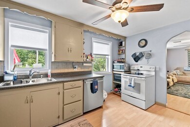 64 Leeds St, Worcester, MA 01606 - photo 7