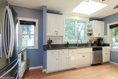 474 N Elm Ave, Elmhurst, IL 60126 - photo 5