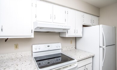 Hacienda Unit B-4
