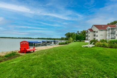 Beautiful Lakefront!