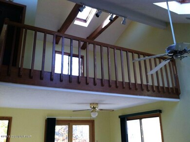 8210 Murray Ln, Tobyhanna, PA 18466 - photo 2