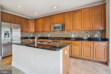 14780 Potomac Branch Dr unit 459A, Woodbridge, VA 22191 - photo 2