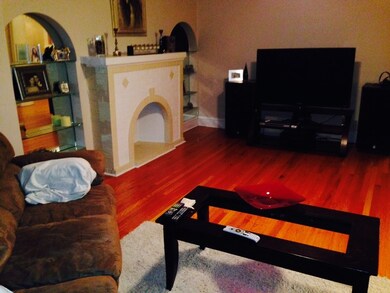 6117 N Washtenaw Ave unit 3, Chicago, IL 60659 - photo 2