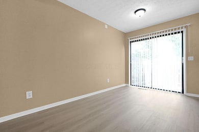 30-web-or-mls-3038-highcliff-ct