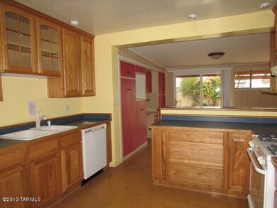 022-210388 kitchen 6