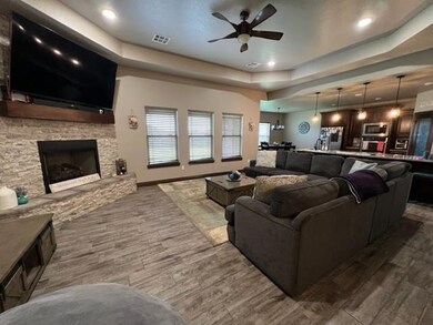 12202 Honey Badger Ln, Elgin, OK 73538 - photo 3