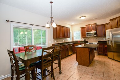 340 Lockwood Dr-12