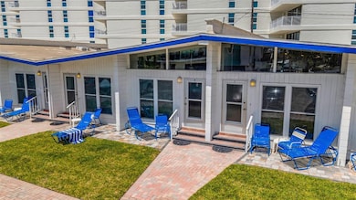 1129 Seaside Dr unit 7, Sarasota, FL 34242 - photo 2