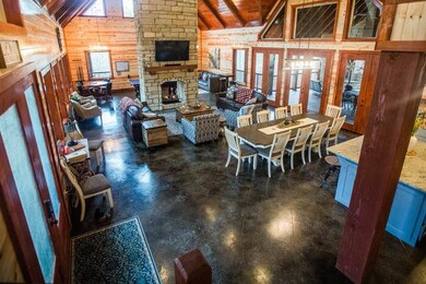 141 Wavey Pine Ln, Broken Bow, OK 74728 - photo 3