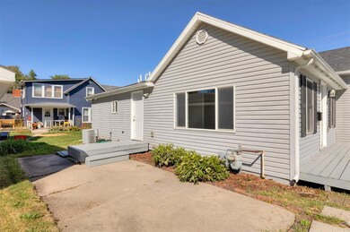 303 W 5th St S, Newton, IA 50208 - photo 6