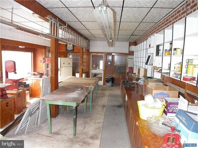 802 W 13th St, New Castle, DE 19720 - photo 5