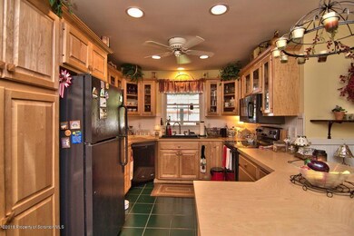 254 E Grove St, Clarks Green, PA 18411 - photo 6