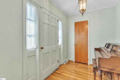 222 Hillcrest Cir, Anderson, SC 29624 - photo 3