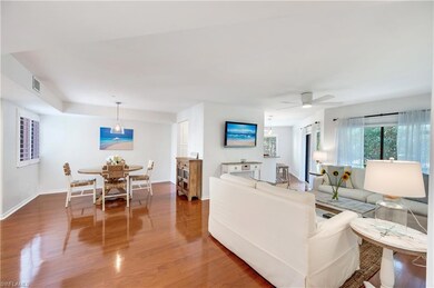 Living / dining room area