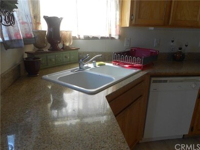 Nice Granite counter tops.