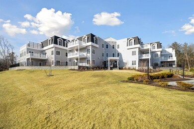 The Club at Meadowbrook unit V105, Salem, NH 03079 - photo 3