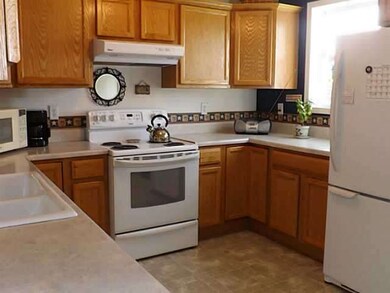 549 Krotzer Ave unit 4, Luckey, OH 43443 - photo 7