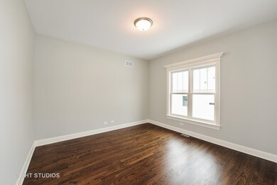 646 W Armitage Ave, Elmhurst, IL 60126 - photo 7